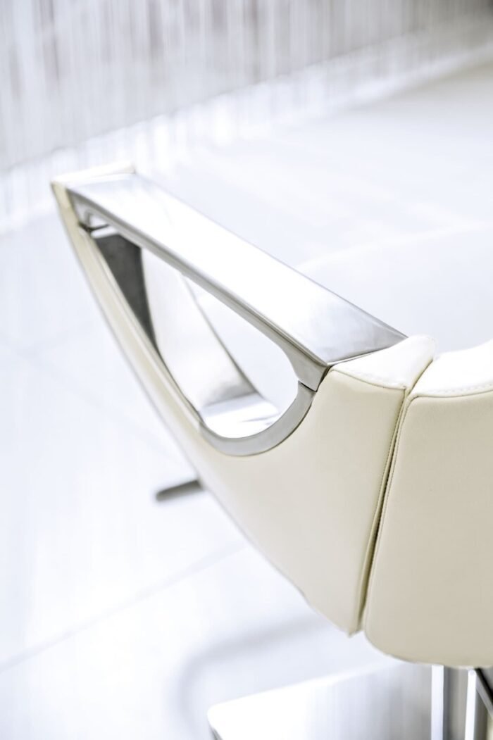 ANGELINA REC. CHAIR - Image 4